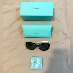 BRAND NEW Tiffany & Co. Sunglasses and box